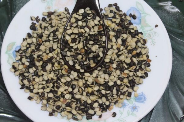 Black Urad Dal Unpolished / Split black lentil - उरद डाळ काळी - Image 3