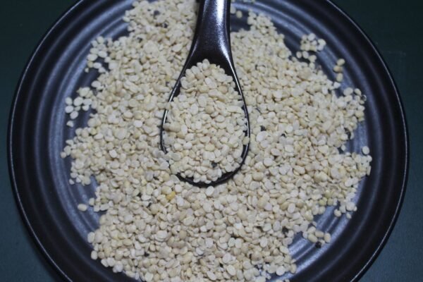 White Urad Dal / White Lentils उरद डाळ सफेद